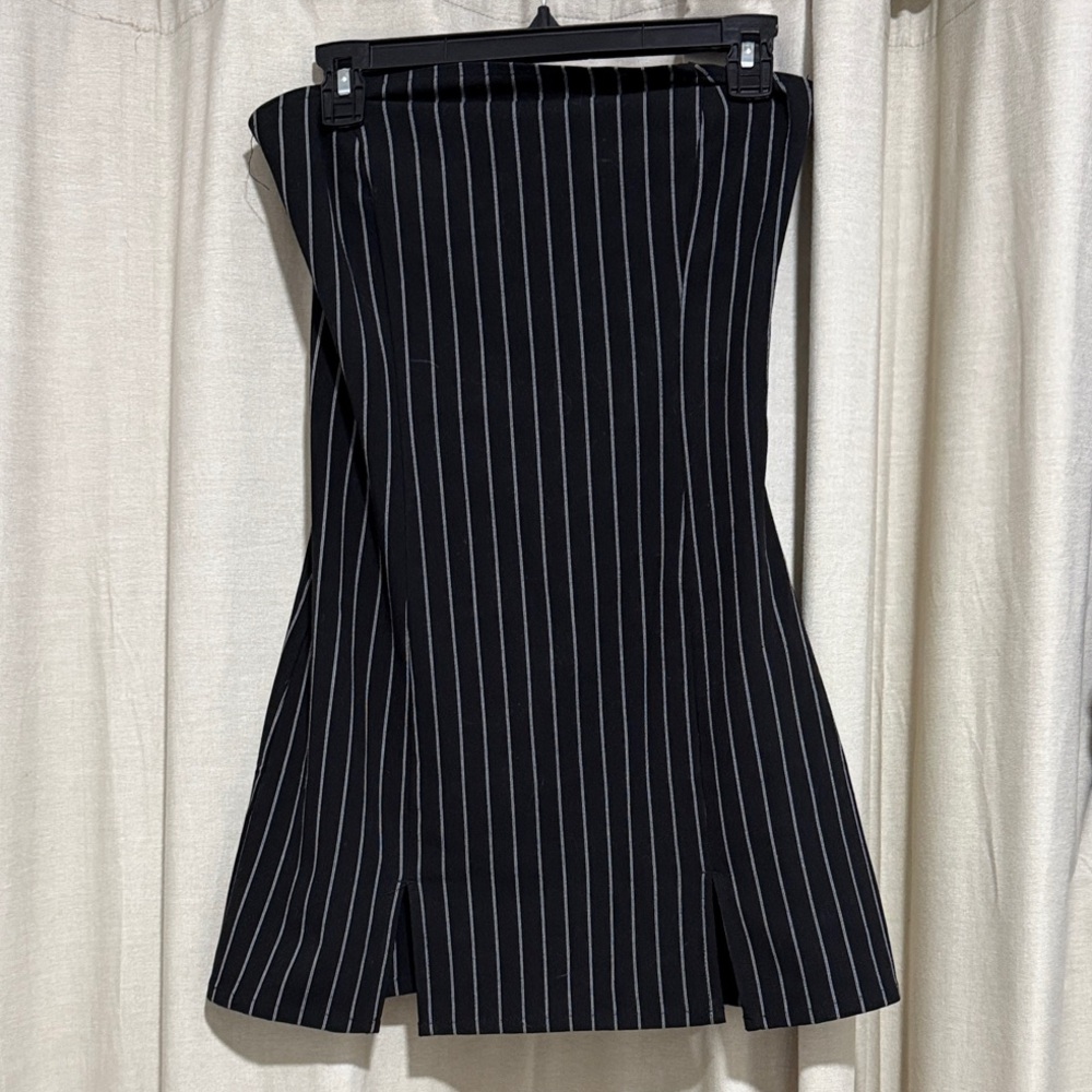 Mini dress with thigh slits
